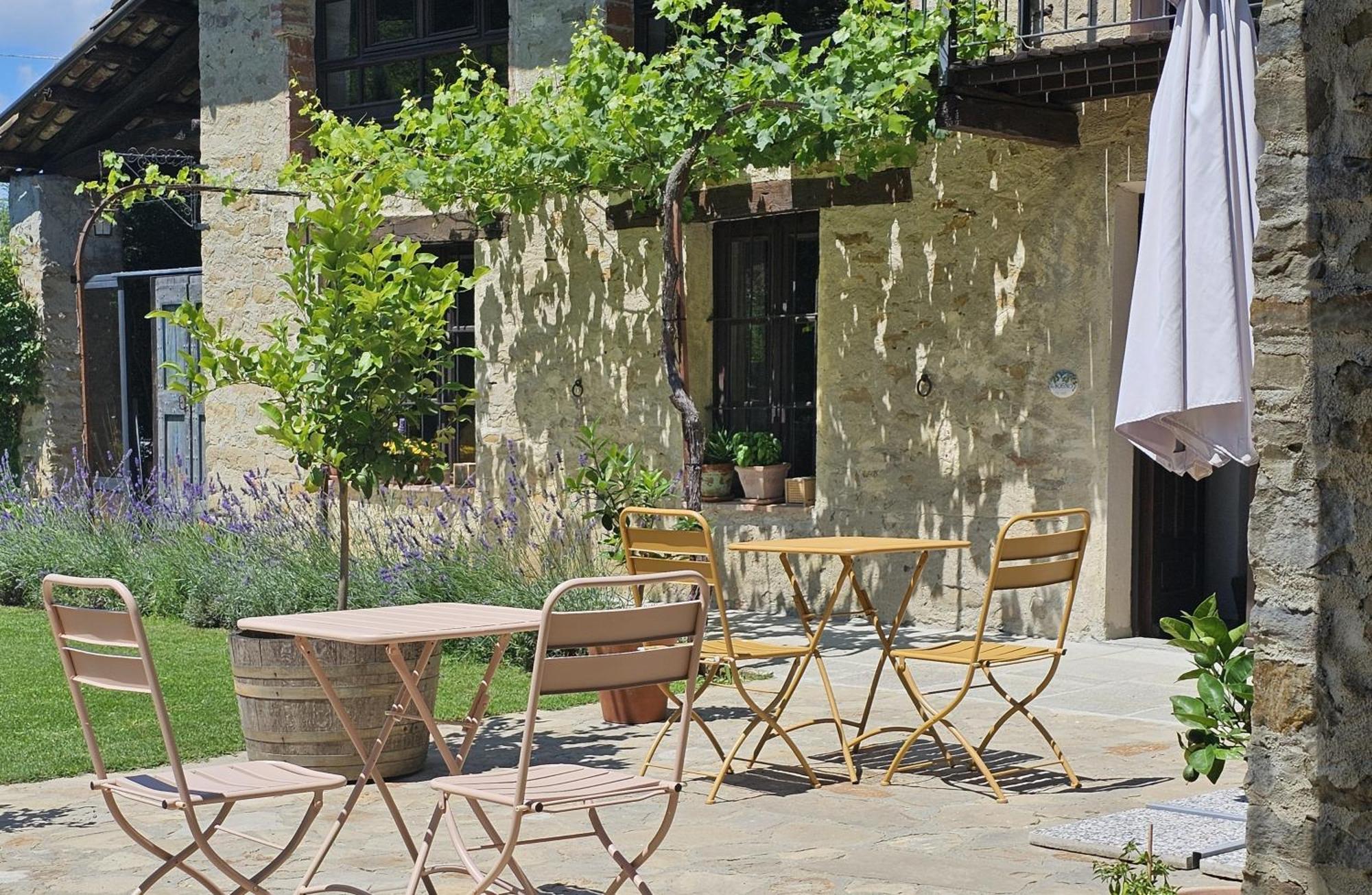 Bed and Breakfast Cascina Il Sogno Cossano Belbo Екстер'єр фото